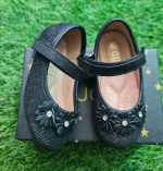 Gucci girls flat shoe with 3 flowers/ AFS18 - Image 2
